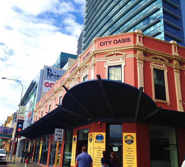 Globe Backpackers And City Oasis Perth Exterior photo